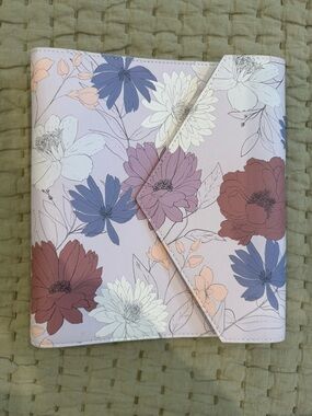 Erin Condren A5 Ring Agenda Binder - Lilac Floral & Gold